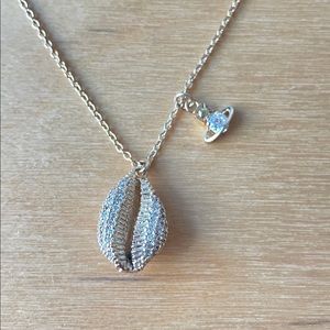 ISO!! NOT FOR SALE!! Vivienne Westwood Jill Sea Shell Necklace